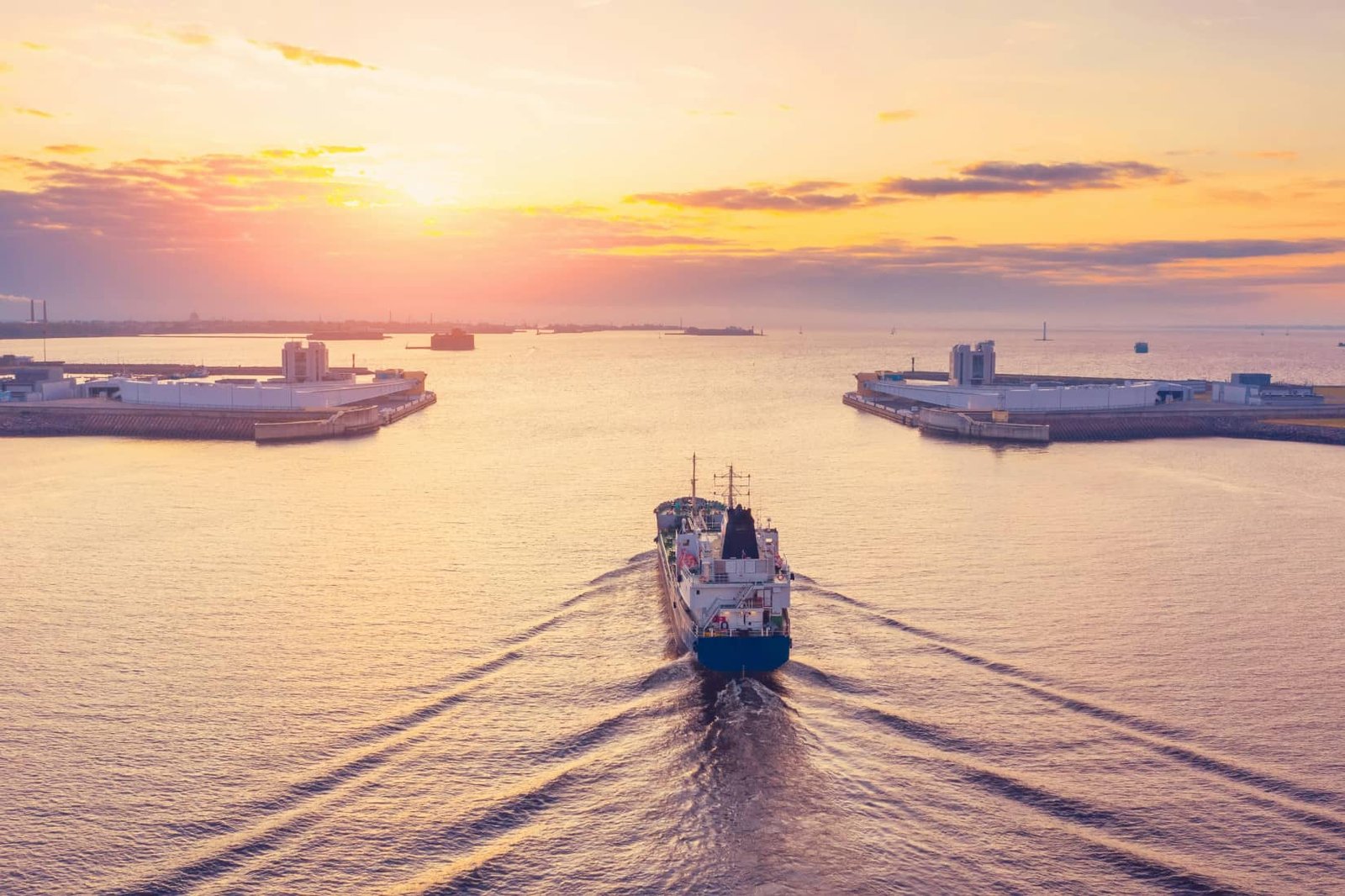 Air conditioning for commercial vessels